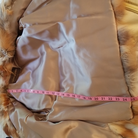 Vintage Emporium-Capwell Fur Jacket - Picture 11 of 16